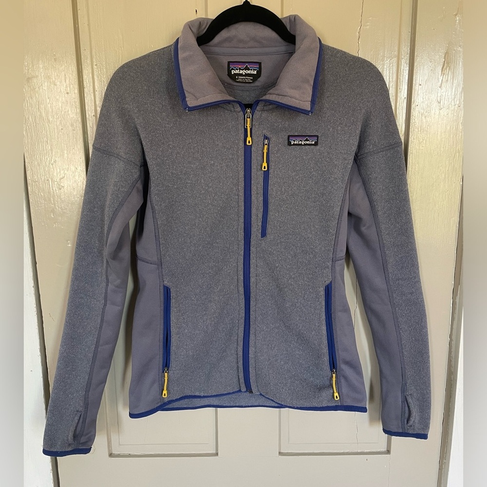 Patagonia Blue Periwinkle and Yellow Ski Jacket Performance Thumb Hole Cute NWOT - Picture 5 of 13